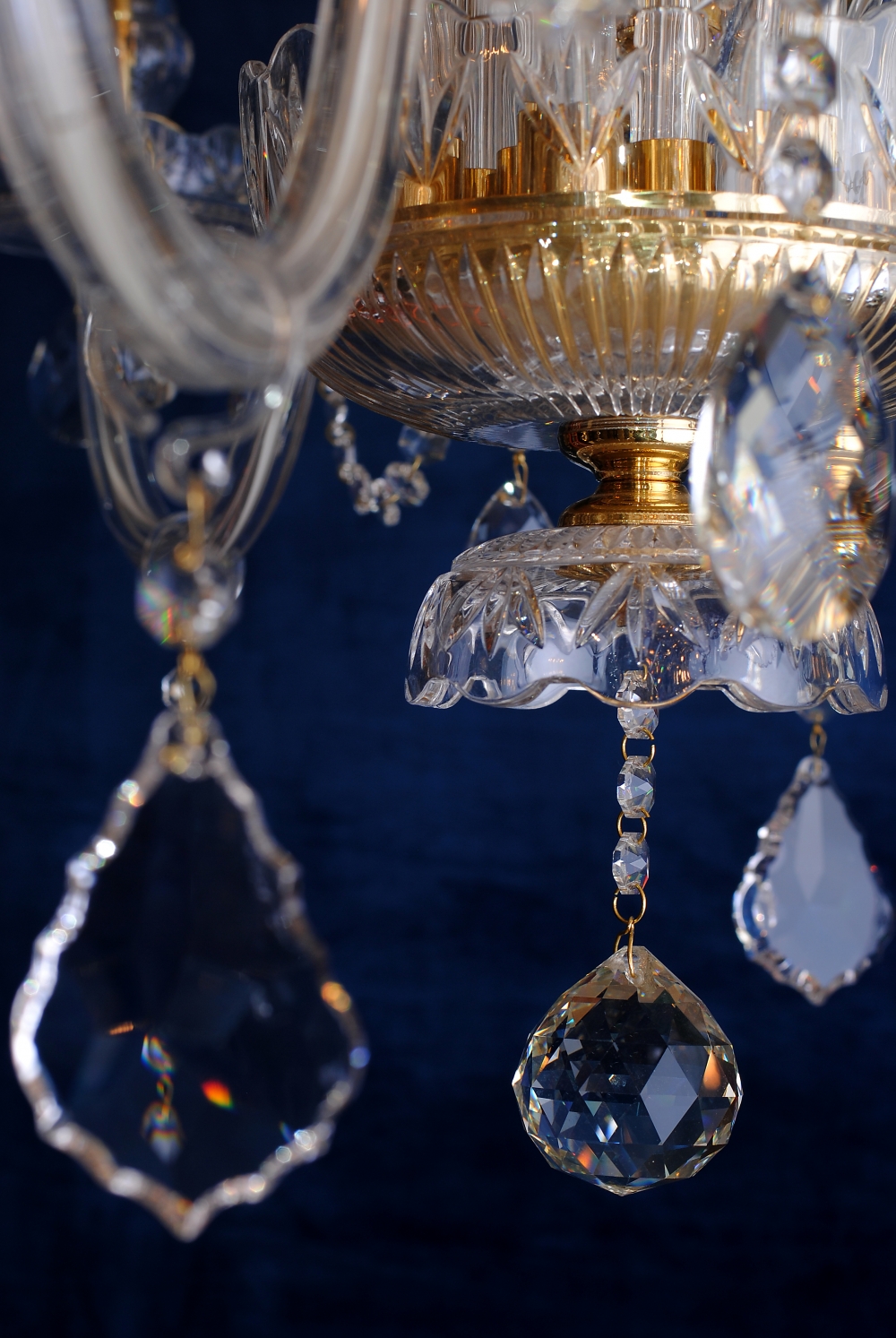 Чешская хрустальная подвесная люстра с кристаллами Swarovski 12 ламп L670\12\1